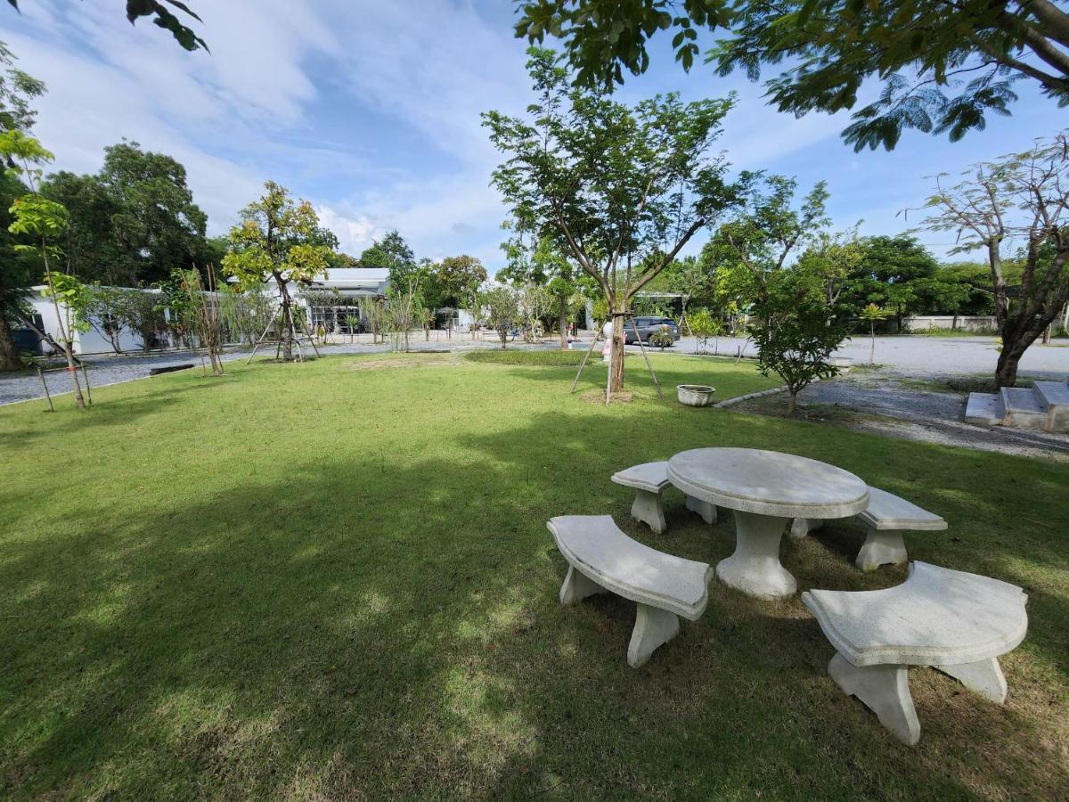 Utapao Sattahip Rayong Resort Ban Nong Sa 外观 照片