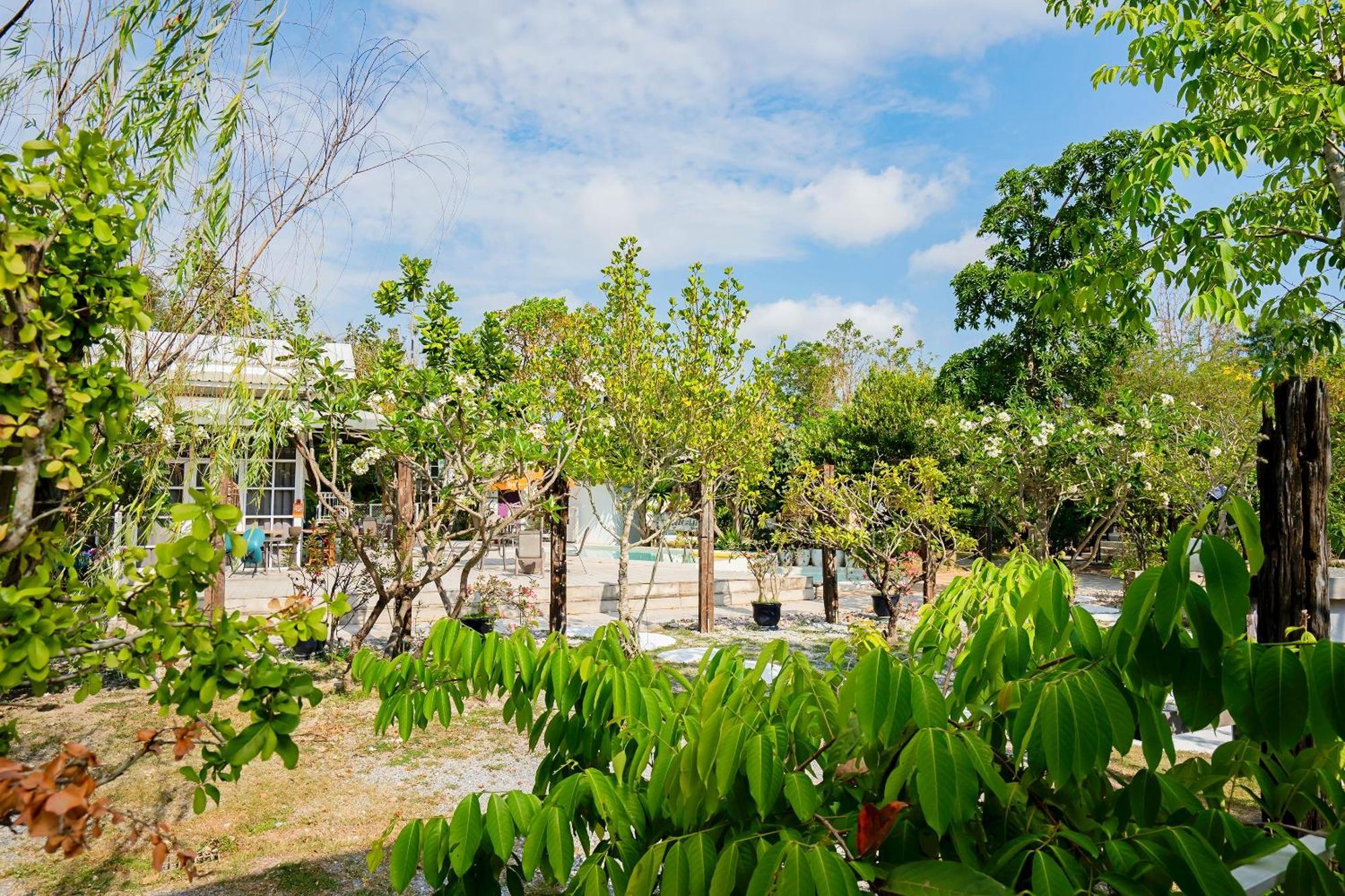 Utapao Sattahip Rayong Resort Ban Nong Sa 外观 照片
